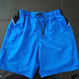 Like new Men sz L Nike swim trunks